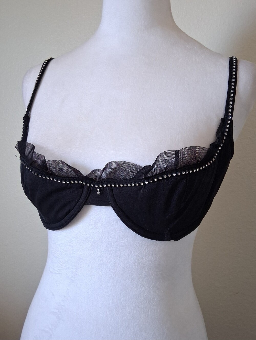 Victoria's Secret Black Ruffle Crystal Trim Bra Underwire 34C Sexi Y2k Whimsygot